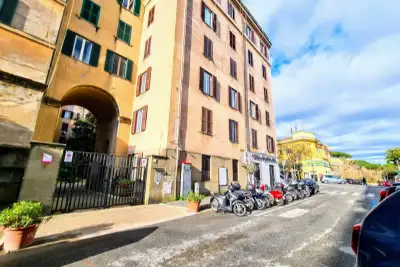 Cantina in vendita, Via Como, Roma