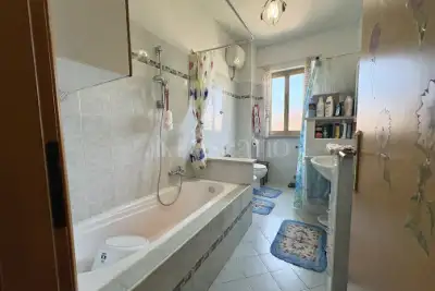 Casa in vendita, Via Monte Catinaccio, Nettuno