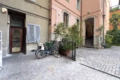 Negozio in vendita, Via San Martino, 8, Milano