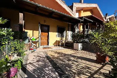 Villino a Schiera in vendita, Via Zaccaria Betti, Roma