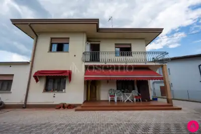 Villa Bifamiliare in vendita, Via Pastrengo, Fontanafredda