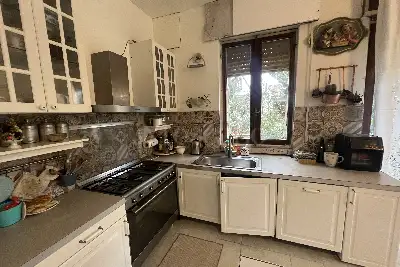 Casa in vendita, Via Angelo Bisi, Milano