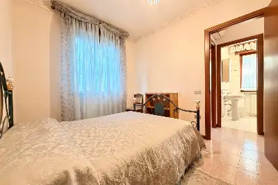 Casa in vendita, Via Einaudi, Sirmione