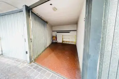 Casa in vendita, Via Egadi, Milano