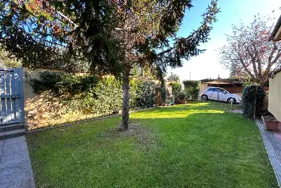 Villa in vendita, Via Alessandro Rolla, Roma