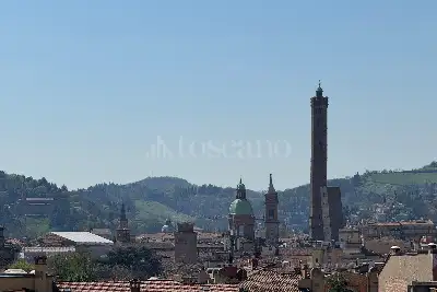 Casa in vendita, Via Mascarella, Bologna