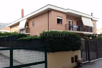 Villa Plurifamiliare in vendita, Via Molise, Avezzano