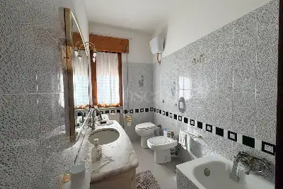 Casa in vendita, Via Luigi Galassi, Roma