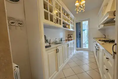 Casa Indipendente in vendita, Via Lombardia, Anzio