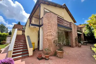 Villa Bifamiliare in vendita, Nicolosi - Ai Pini, Nicolosi