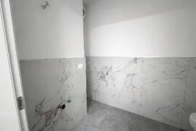 Magazzino in affitto, Via Isonzo , Monza