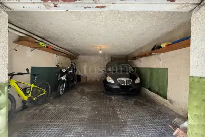 Casa in vendita, Via Edoardo Jenner, Roma
