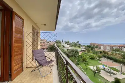 Casa in vendita, via Nuova, Letojanni