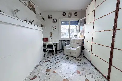 Casa in vendita, via Vincenzo Giordano Orsini , Milano