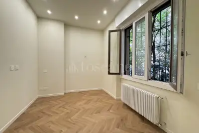 Casa in vendita, Viale Tunisia, Milano