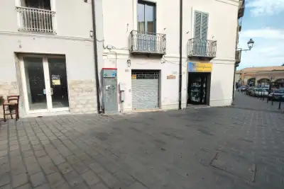 Negozio in affitto, Salita Piazza Roma, Catanzaro