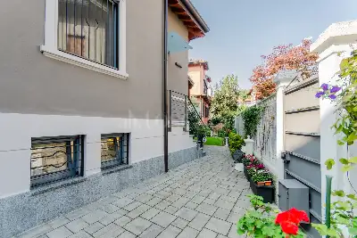 Villa in vendita, Via Privata Bitonto, Milano