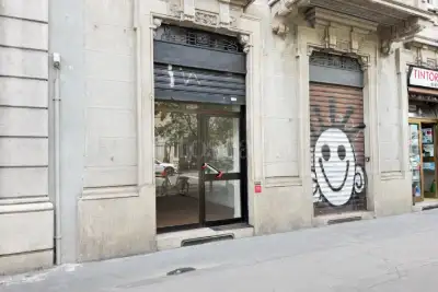 Negozio in affitto, Via Piacenza 20, Milano