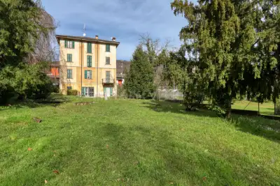 Casa in vendita, Via Cavour, Marchirolo