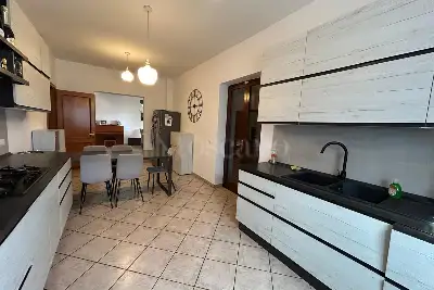 Villa in vendita, Via Bresimo, Roma