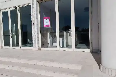 Negozio in affitto, Via Lazio, Orte