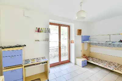 Casa in vendita, Via Vecchia Regina, Laglio