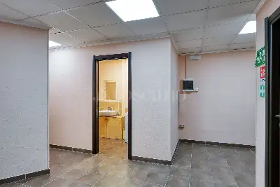 Negozio in vendita, Via Statale, Marchirolo