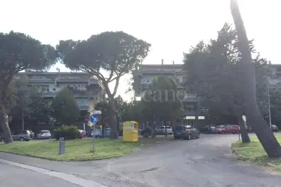 Negozio in vendita, Largo Claudio Monteverdi, Cerveteri