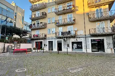 Negozio in vendita, Via Santissima Trinità, Avellino