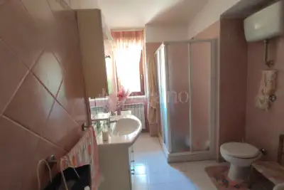 Villino a Schiera in vendita, Via dell'Aquila 13, L'Aquila