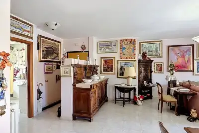 Casa in vendita, Via Silvio Vardabasso 9, Sassari
