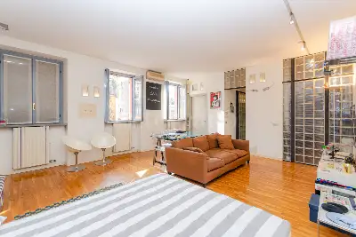 Casa in vendita, Via Cola Montano, Milano