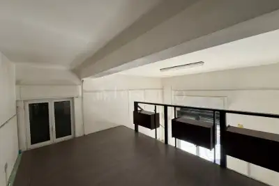 Negozio in vendita, Viale dei Promontori, Roma