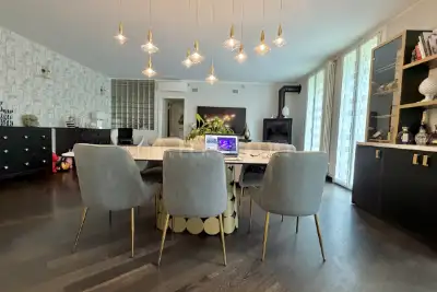 Villino a Schiera in vendita, Via Giuseppe de Finetti, Milano