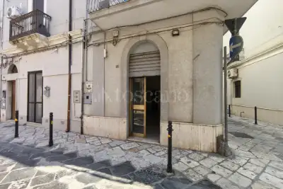 Negozio in vendita, Via Carmine, Brindisi