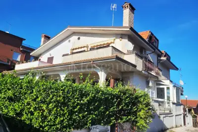 Villa Plurifamiliare in vendita, Via Garigliano Vicinale, Monterotondo