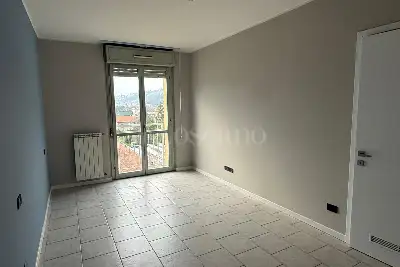 Casa in affitto, Via Roggia Molinara, Cernobbio