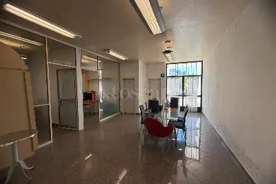 Negozio in affitto, Via della Chiusa, Calenzano