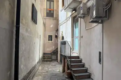 Casa in vendita, Via Penninello, Catania