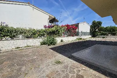 Villino a Schiera in vendita, Via Esculapio, Anzio