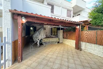 Villino a Schiera in vendita, Via Consolato Veneziano, Ostuni