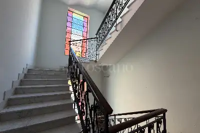 Palazzo in vendita, Via Casalmonferrato, Roma