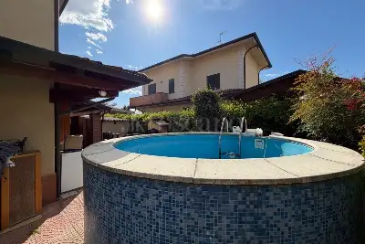 Villa in vendita, Via Giovanni Pascoli, Cerro al Lambro