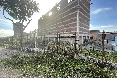 Capannone in vendita, Via Messico, Pomezia