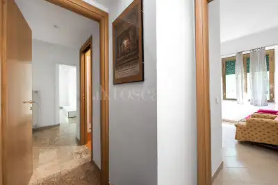 Casa in vendita, Via Apuania, Roma