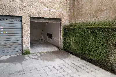 Box in vendita, Via Roberto Scott, Roma