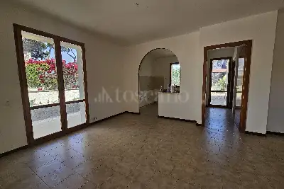 Villino a Schiera in vendita, Via Esculapio, Anzio