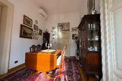Casa in vendita, Via Cavour, Roma