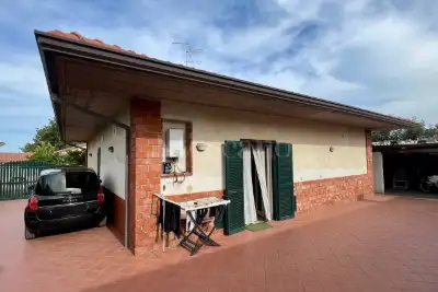 Casa Indipendente in vendita, Via Giovanni Gentile, Tremestieri Etneo