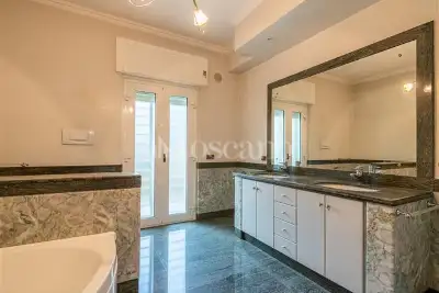 Ufficio in affitto, Via Alessandro Manzoni, Bari